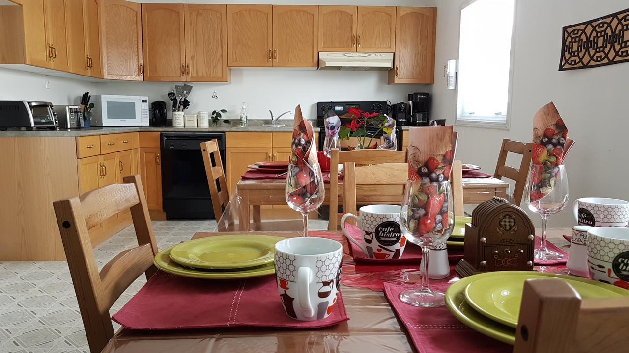 Preferred Rooms By Crestview Guest House Chapleau Εξωτερικό φωτογραφία